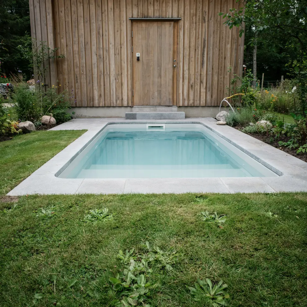 bygga pool vallentuna upplands vasby taby
